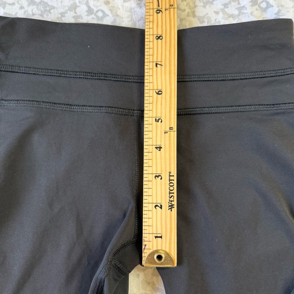 Lululemon Womens Black Cropped Athletic Workout Pants Size 2 - Picture 11 of 14